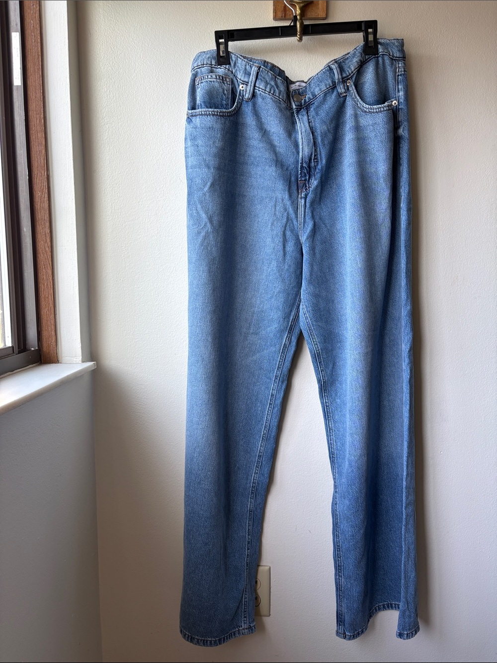 Good American Women’s Good Standard Ease Jeans Size 14/32